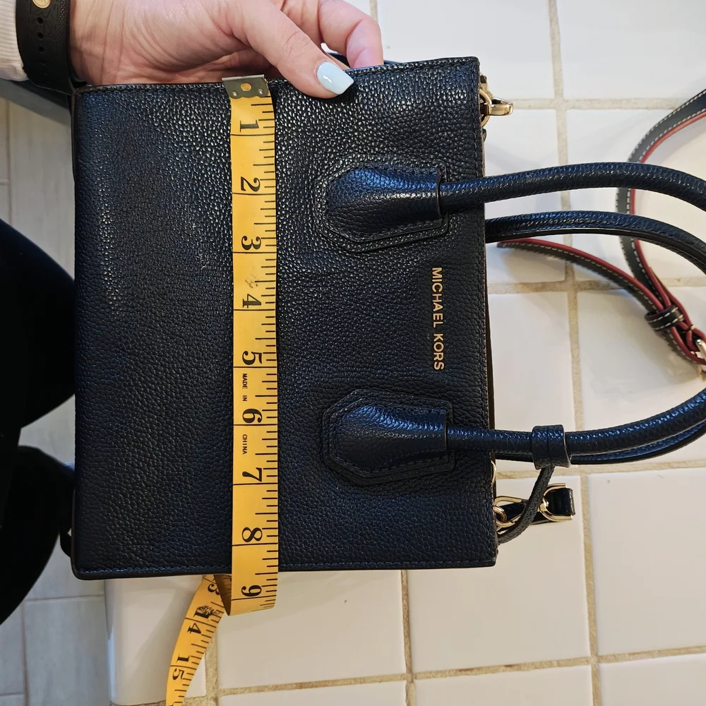 ✨SOLD✨ Michael Kors Navy Leather Handbag - Picture 9 of 10